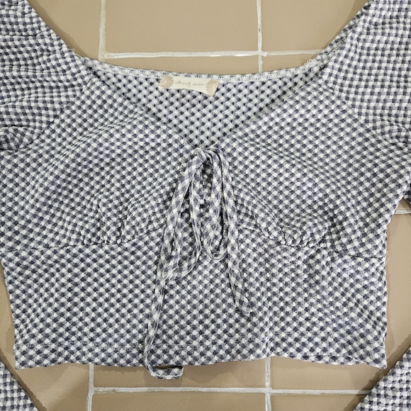 Gingham crop top with long sleeves. Size M. - Picture 2 of 7